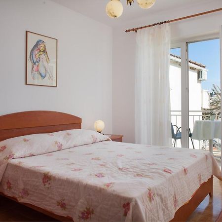 Apartman Vite Подгора Екстериор снимка